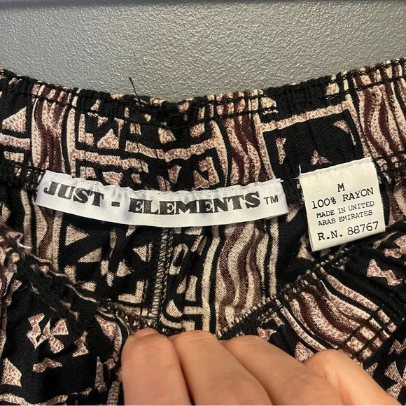 Vintage abstract vacation shorts elastic drawstring high waist black brown tan M - Picture 9 of 10